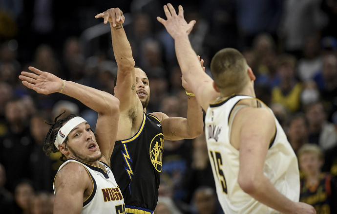 C7娱乐下载-包含强队之间的激烈竞争让人心跳加速的词条