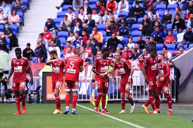 C7娱乐APP-布雷斯特战平对手积分不变吗