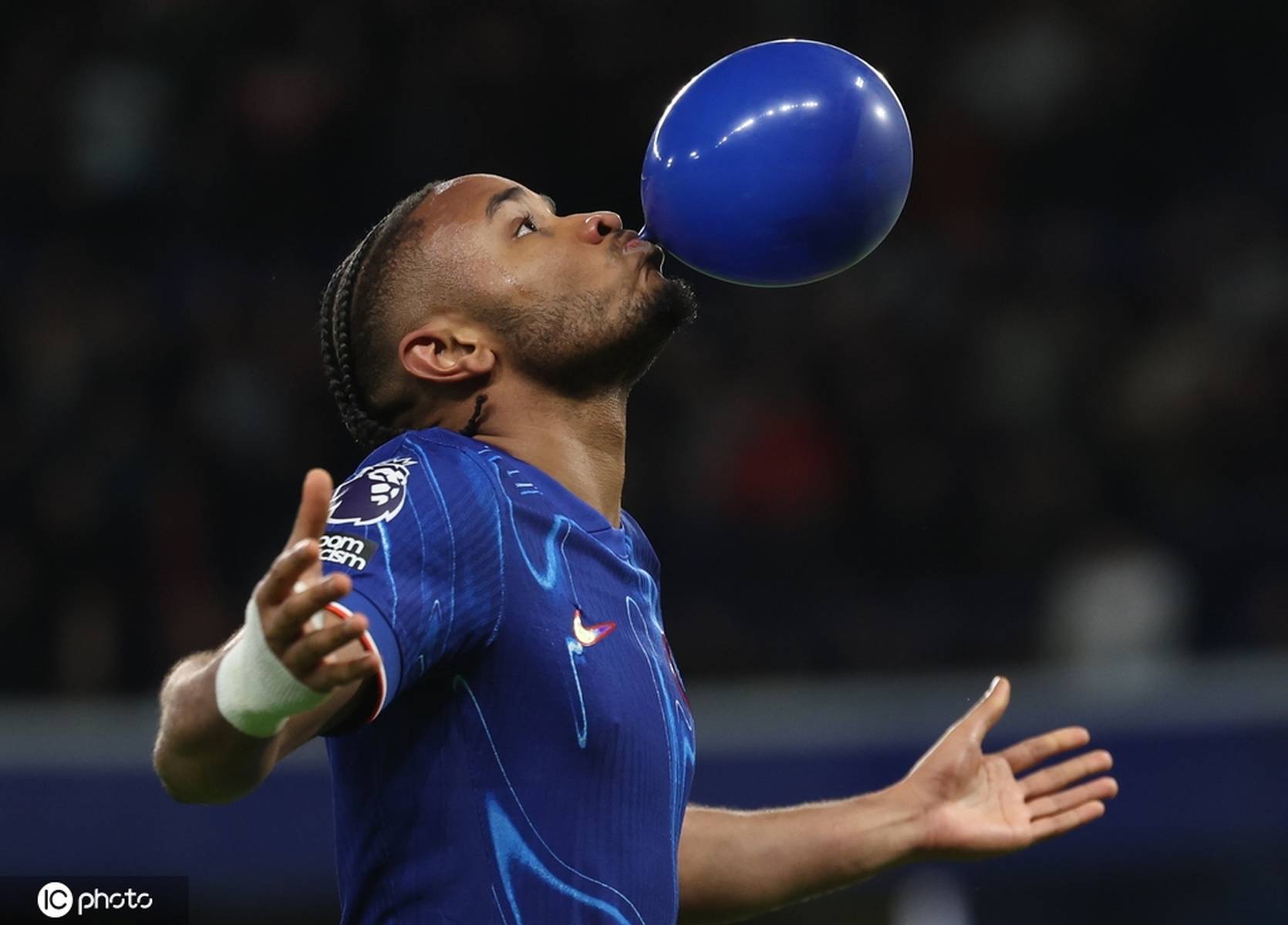 切尔西客场逼平南安普顿，难分胜负的简单介绍